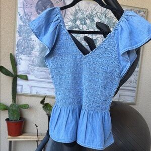 GAP Light Blue Ruffled Blouse doble V-Neck